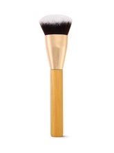 maneater™ foundation stick brush